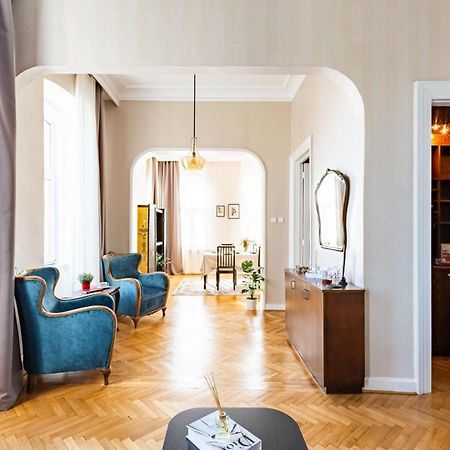 Historical Flat With A Lovely Sea View In Beyoglu 이스탄불 외부 사진