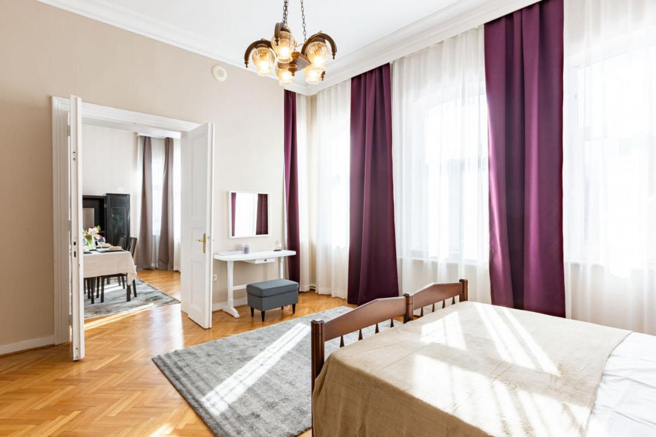 Historical Flat With A Lovely Sea View In Beyoglu 이스탄불 외부 사진